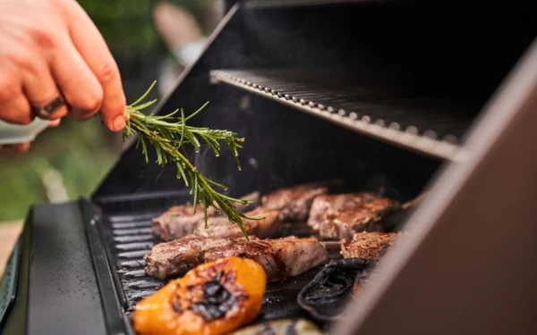 Image of a summer bbq in a bbq griller